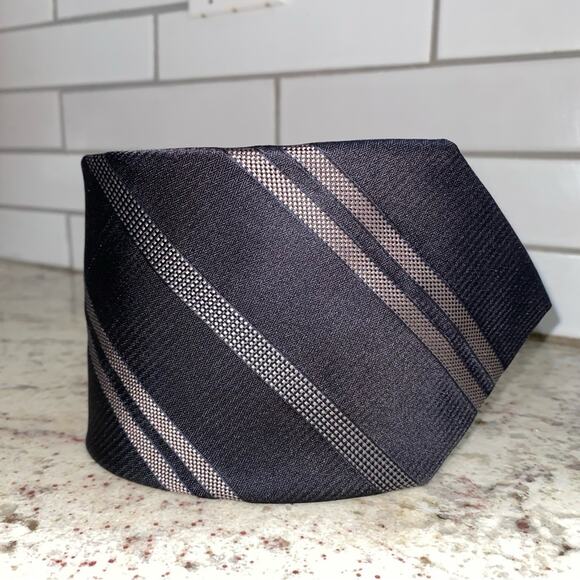 Giorgio Armani Men’s Silk Designer Tie Black Gray Tan Diagonal Stripe EUC - Picture 7 of 8